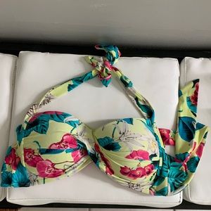 Bikini top and bottom